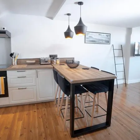 Coup De Coeur Assure Pour Ce T2 Renove Hyper Centre Biarritz