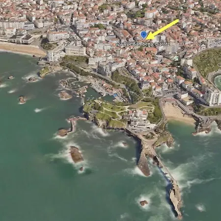 Coup De Cœur Assuré Pour Ce T2 Rénové Hyper Centre * Biarritz