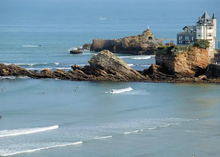 Апартаменты Coup De Coeur Assure Pour Ce T2 Renove Hyper Centre Биарриц